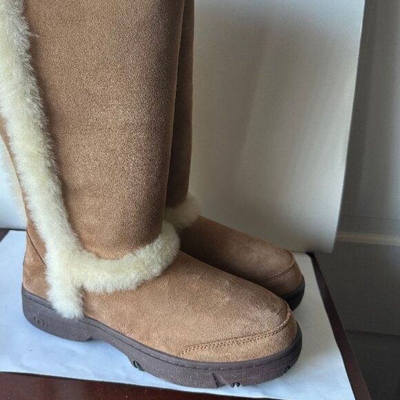 NEW Ugg Sunburst Tall Winter Boots in Chestnut Color Size 11 - Picture 9 of 9